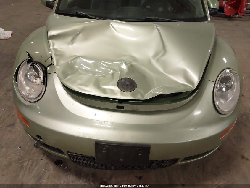 2008 Volkswagen New Beetle Se VIN: 3VWRW31C88M516869 Lot: 43656308