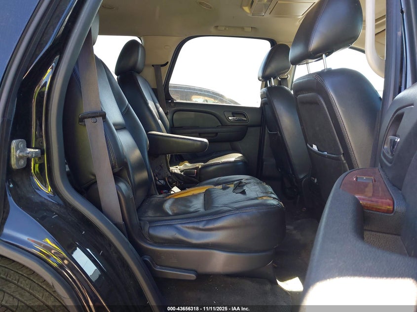 2013 CHEVROLET TAHOE LTZ 1GNSCCE07DR379095