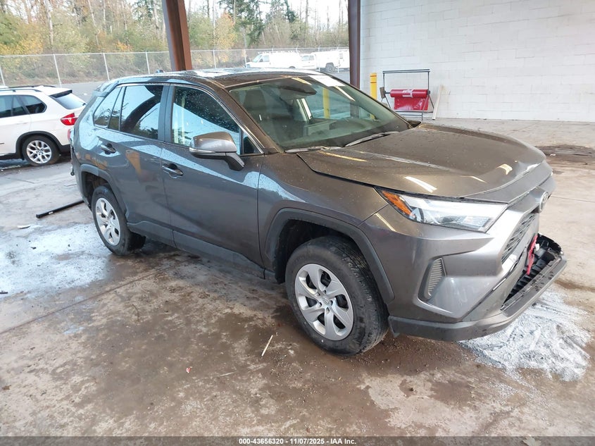 TOYOTA RAV4 LE