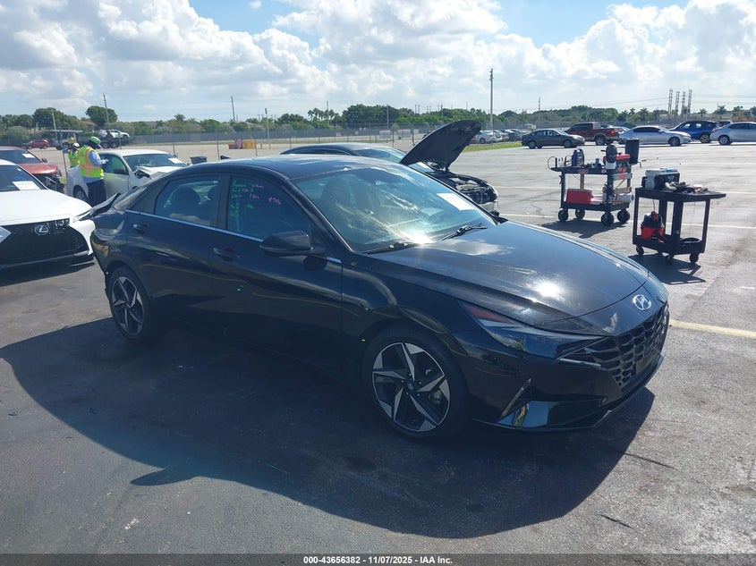 HYUNDAI ELANTRA LIMITED