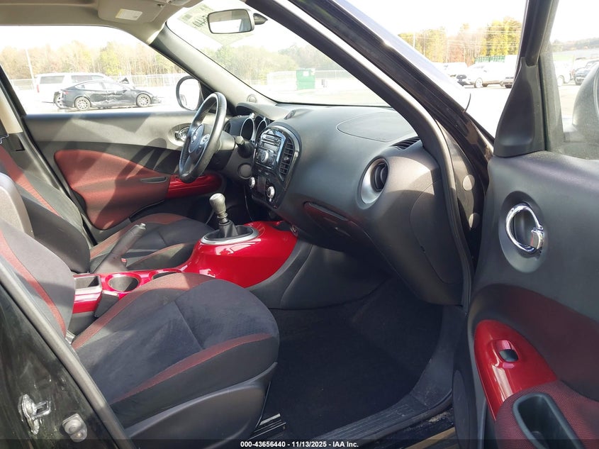 2013 NISSAN JUKE SV - JN8AF5MR0DT203794