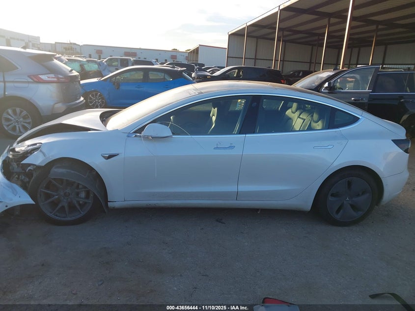 2019 Tesla Model 3 Long Range/Performance VIN: 5YJ3E1EB9KF448160 Lot: 43656444