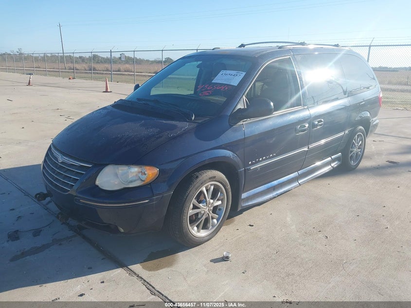 2C4GP64L75R294933 2005 CHRYSLER TOWN & COUNTRY photo no. 2