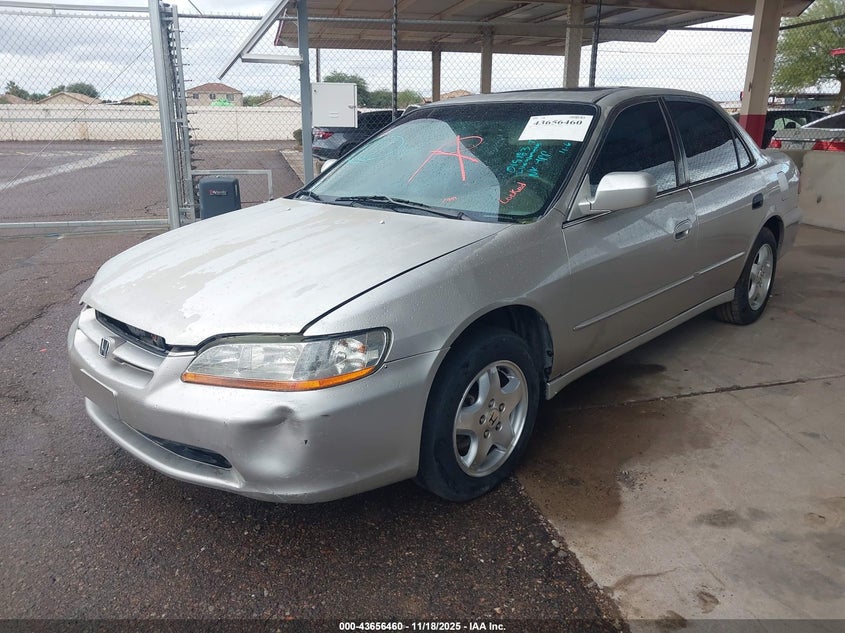 1HGCG1659XA015183 1999 HONDA ACCORD photo no. 2