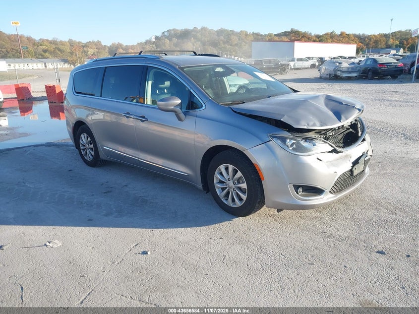2018 CHRYSLER PACIFICA TOURING L - 2C4RC1BG3JR144051