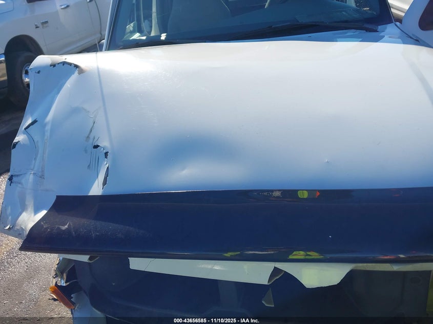 2000 Ford Ranger Xl/Xlt VIN: 1FTYR10CXYPB51987 Lot: 43656585