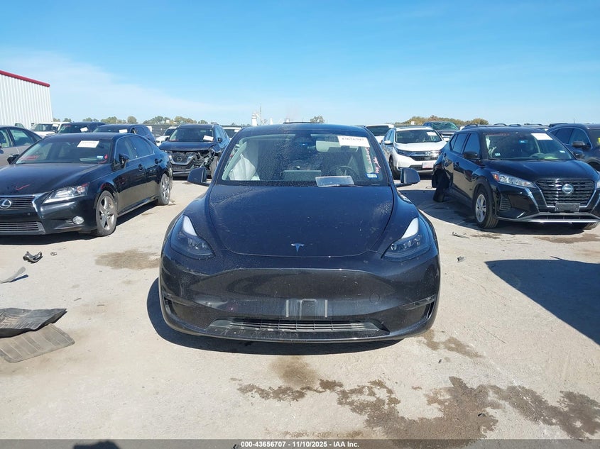 2024 Tesla Model Y Performance Dual Motor All-Wheel Drive VIN: 7SAYGDEF7RF023778 Lot: 43656707