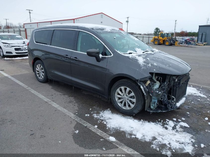 CHRYSLER PACIFICA TOURING