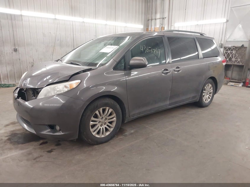 2012 Toyota Sienna Xle V6 8 Passenger VIN: 5TDYK3DC5CS266926 Lot: 43656764