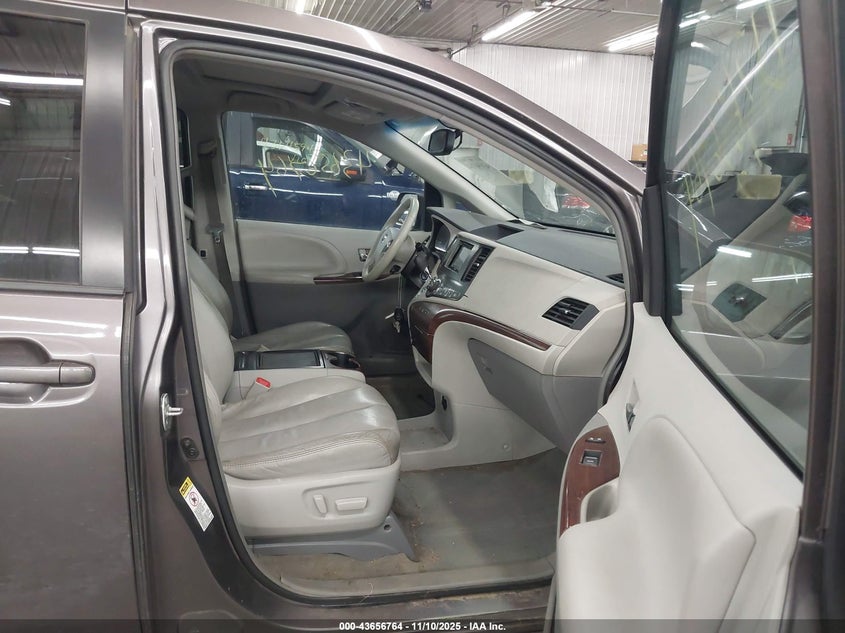 2012 Toyota Sienna Xle V6 8 Passenger VIN: 5TDYK3DC5CS266926 Lot: 43656764