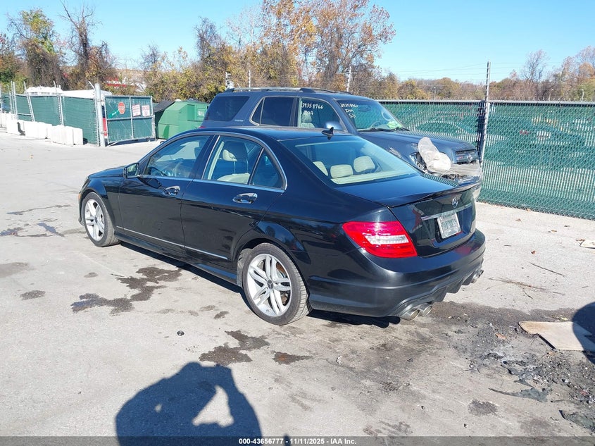 WDDGF8ABXEA935819 2014 MERCEDES-BENZ C-KLASSE photo no. 3
