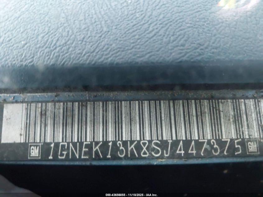 1995 Chevrolet Tahoe K1500 VIN: 1GNEK13K8SJ447375 Lot: 43656855