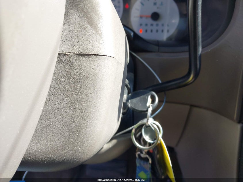 2003 Dodge Caravan Se VIN: 1D4GP25343B208080 Lot: 43656906