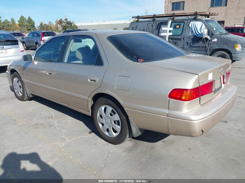 JT2BG22K1Y0388956 2000 TOYOTA CAMRY photo no. 3