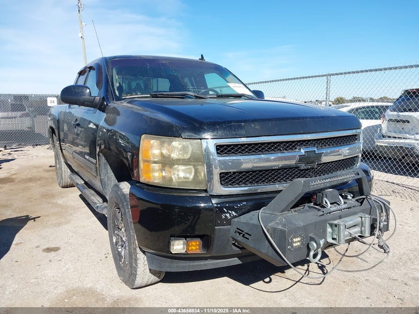 CHEVROLET SILVERADO 1500 LTZ