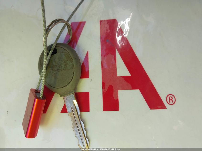 2003 Chrysler Town & Country Limited VIN: 2C8GT64LX3R268253 Lot: 43656986