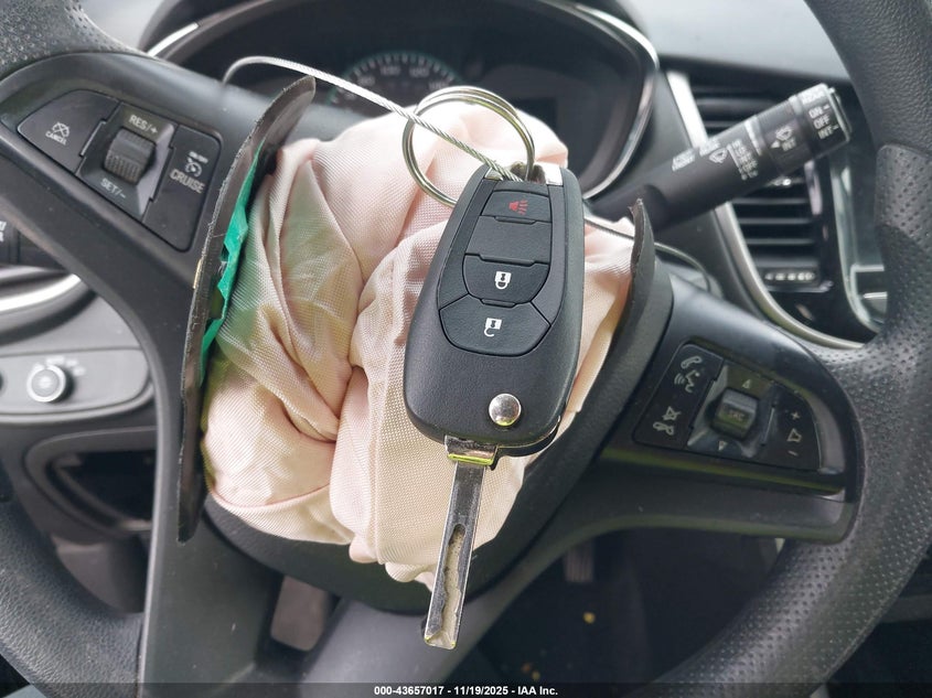 2021 Chevrolet Trax Fwd Ls VIN: KL7CJKSB8MB300994 Lot: 43657017