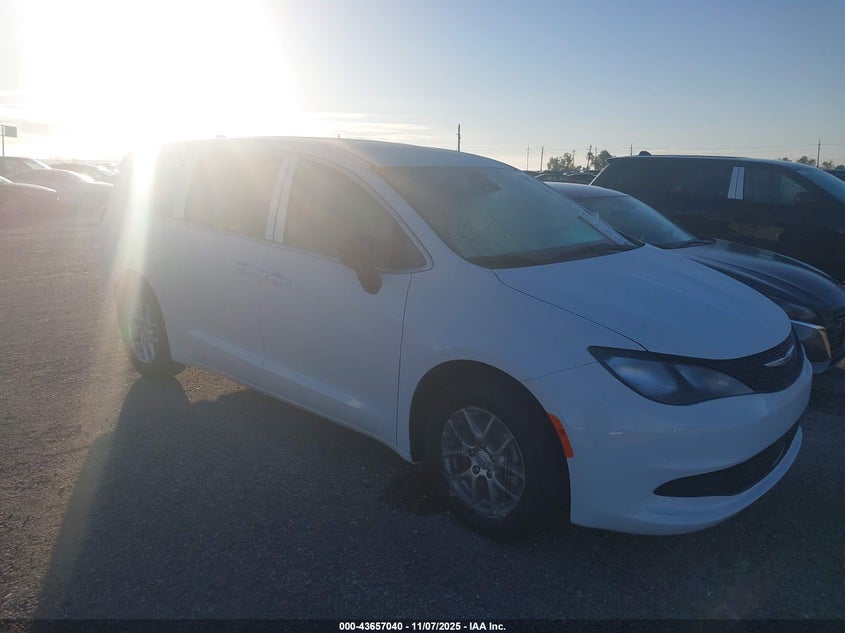 2C4RC1CG5TR192507 2026 CHRYSLER VOYAGER photo no. 3