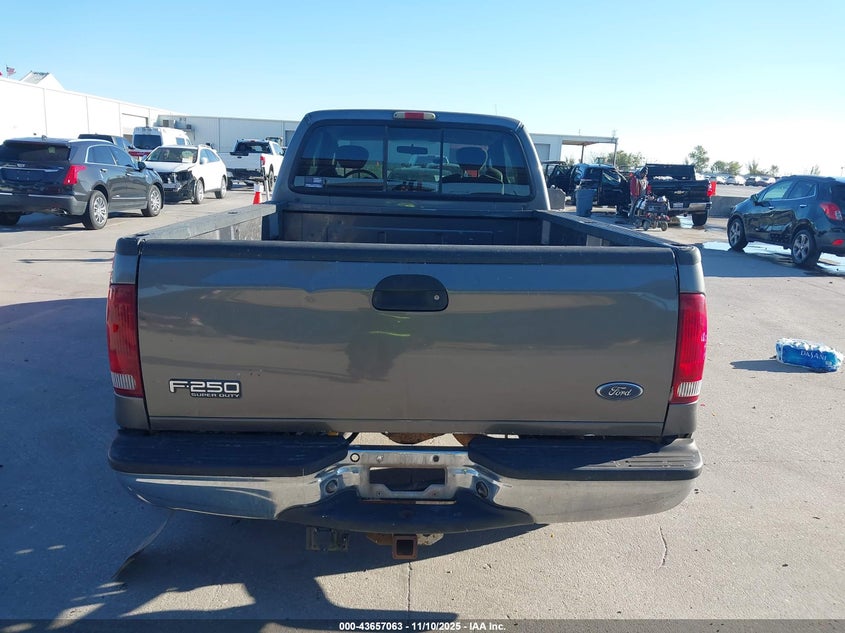 2004 Ford F-250 Lariat/Xl/Xlt VIN: 1FTNX20P44EB47313 Lot: 43657063