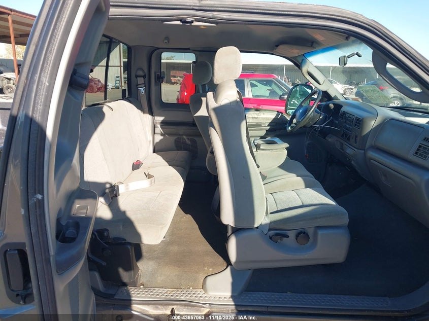 2004 Ford F-250 Lariat/Xl/Xlt VIN: 1FTNX20P44EB47313 Lot: 43657063