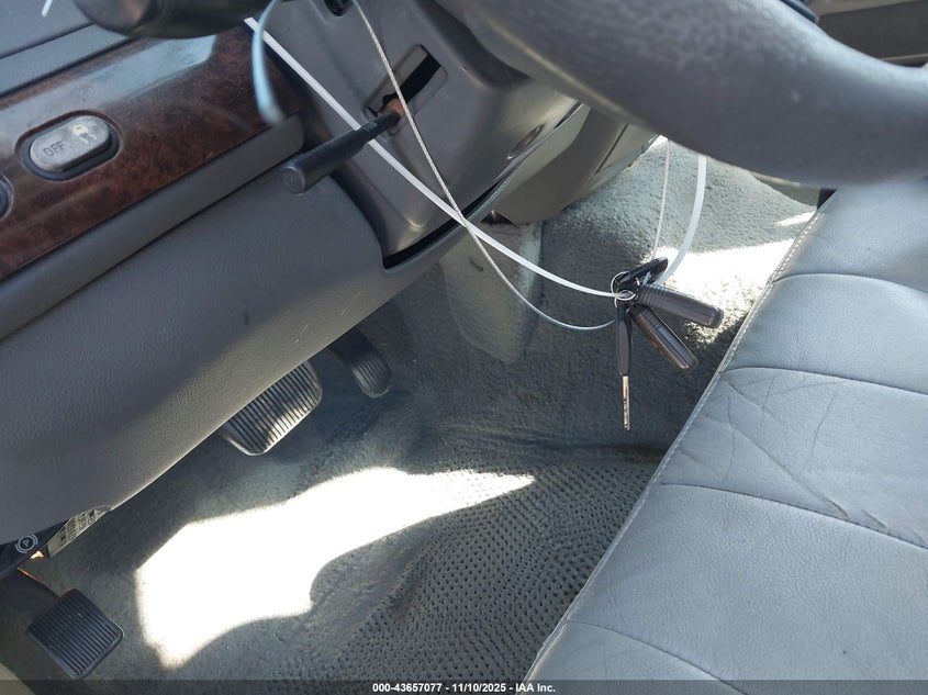 2005 Mercury Grand Marquis Ls/Lse VIN: 2MEFM75W55X636957 Lot: 43657077