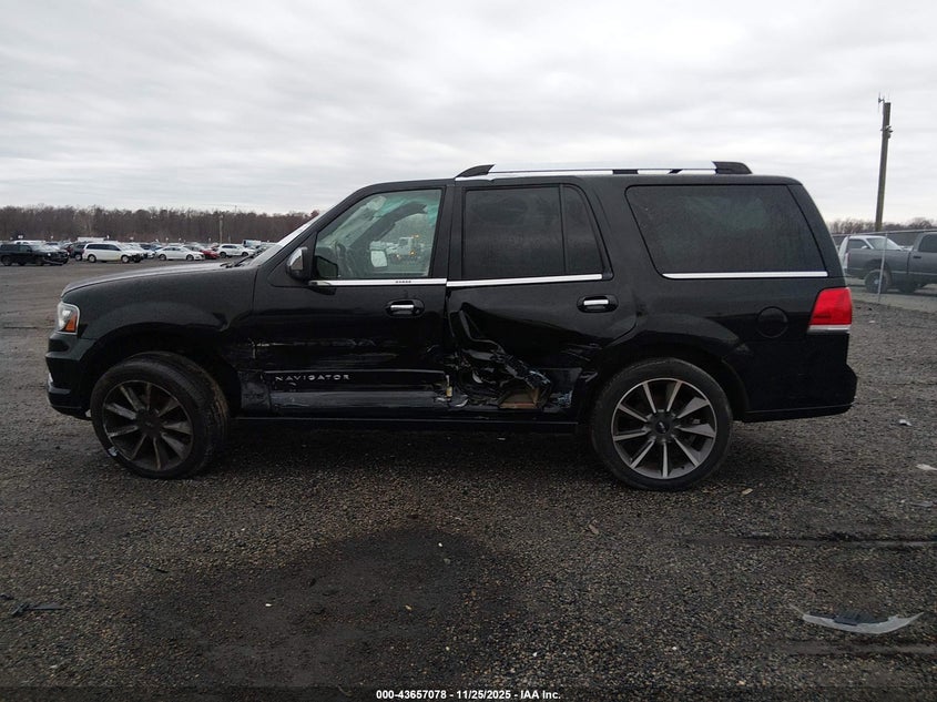 2017 Lincoln Navigator Reserve VIN: 5LMJJ2LT5HEL03561 Lot: 43657078