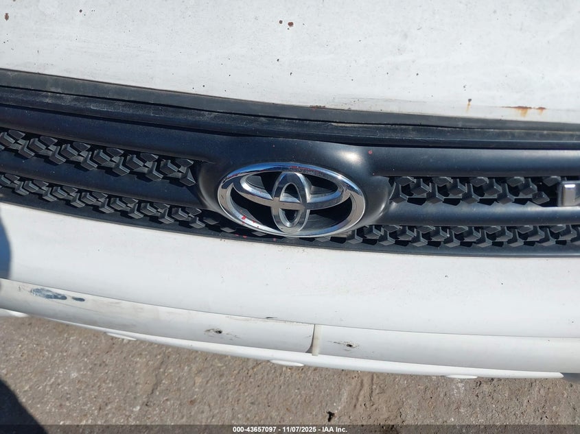 2008 Toyota Rav4 Base V6 VIN: JTMZK33V986012280 Lot: 43657097