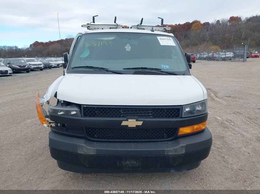 2018 Chevrolet Express 2500 Work Van VIN: 1GCWGAFP0J1337487 Lot: 43657149