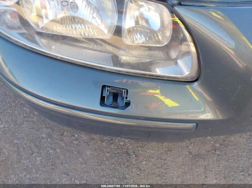 2005 Volvo S60 2.5T Awd VIN: YV1RH592152450411 Lot: 43657168