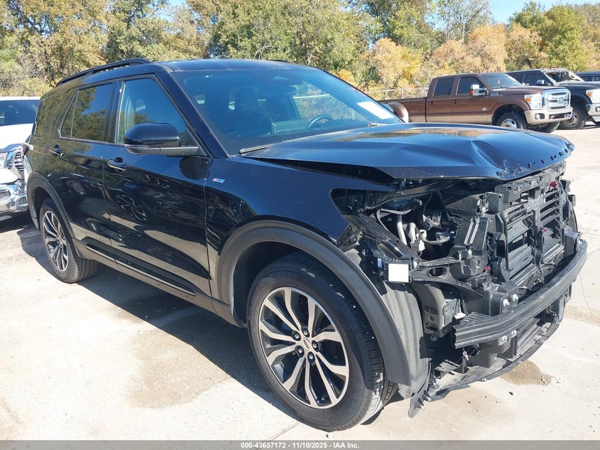 FORD EXPLORER ST-LINE