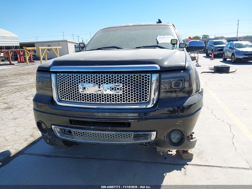 2008 GMC Sierra 1500 Denali VIN: 2GTEK638981136910 Lot: 43657173