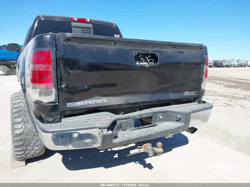 2008 GMC Sierra 1500 Denali VIN: 2GTEK638981136910 Lot: 43657173