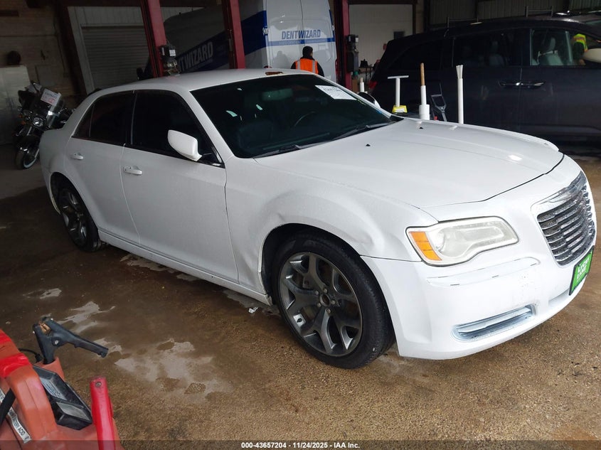 CHRYSLER 300