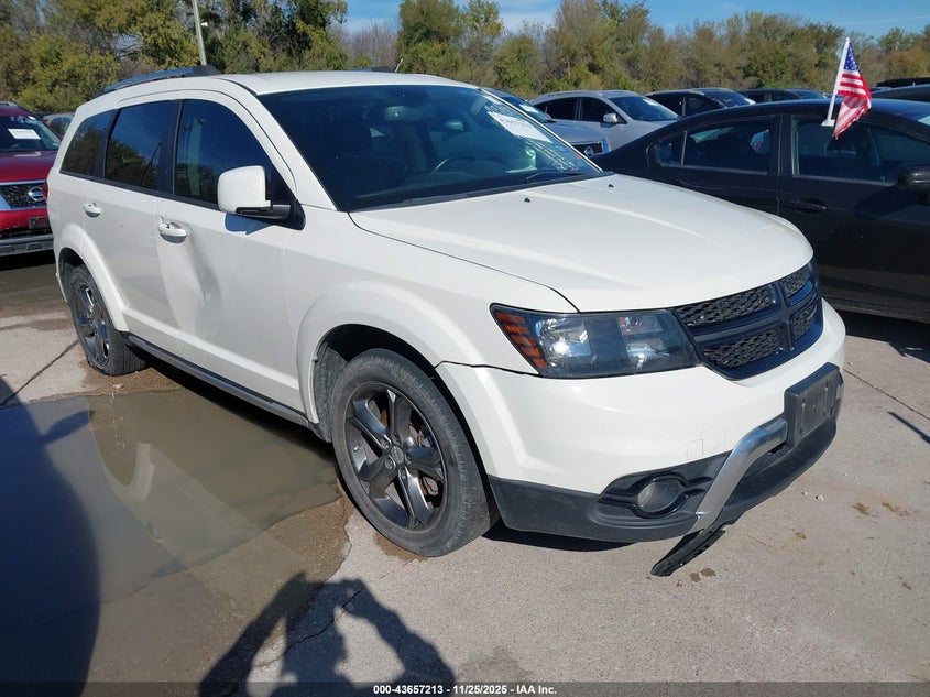 DODGE JOURNEY CROSSROAD PLUS