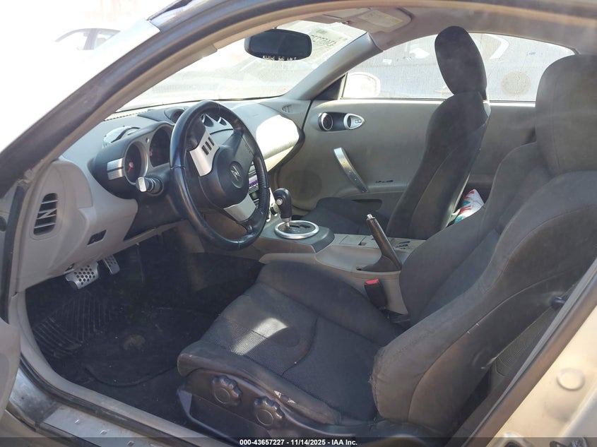 JN1AZ34E63T002746 2003 NISSAN 350Z photo no. 5