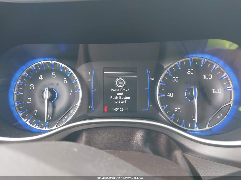 2018 Chrysler Pacifica Touring L VIN: 2C4RC1BG2JR142064 Lot: 43657270