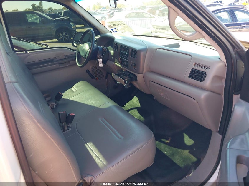 2001 Ford F-250 Xl/Xlt VIN: 3FTNF20L01MA55735 Lot: 43657304