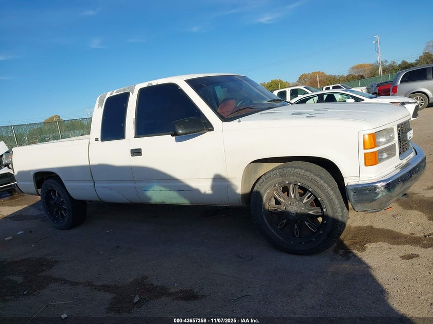 1996 GMC Sierra C2500 VIN: 2GTFC29R4T1503909 Lot: 43657358