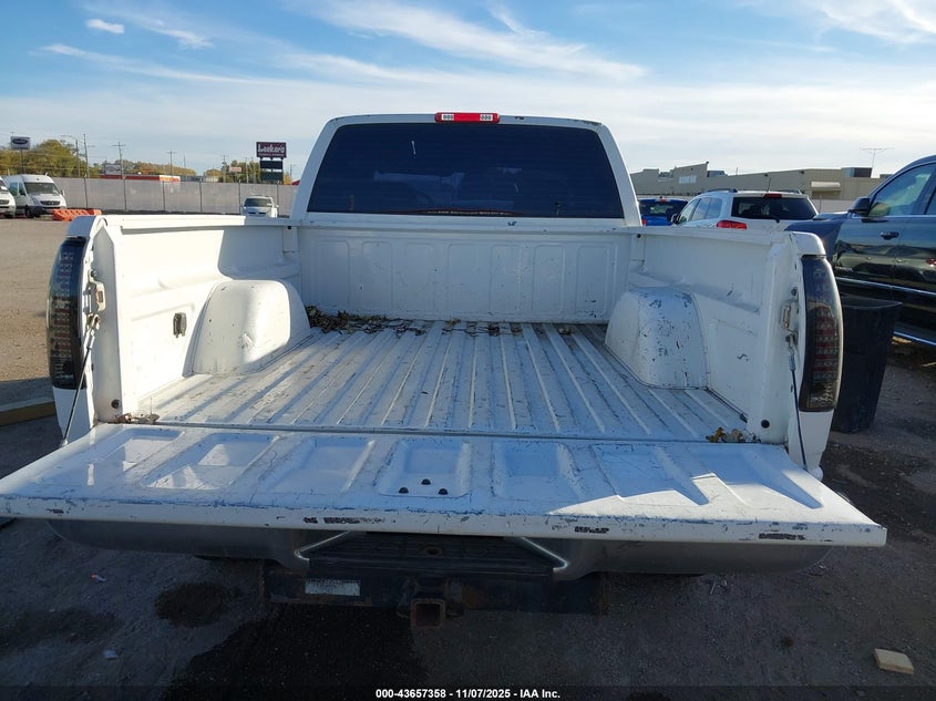 1996 GMC Sierra C2500 VIN: 2GTFC29R4T1503909 Lot: 43657358