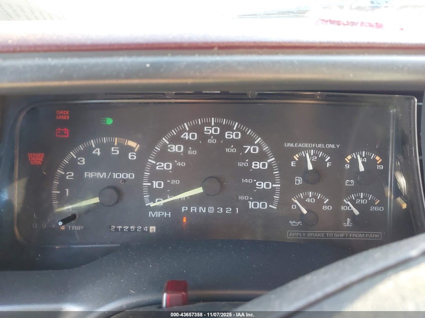 1996 GMC Sierra C2500 VIN: 2GTFC29R4T1503909 Lot: 43657358