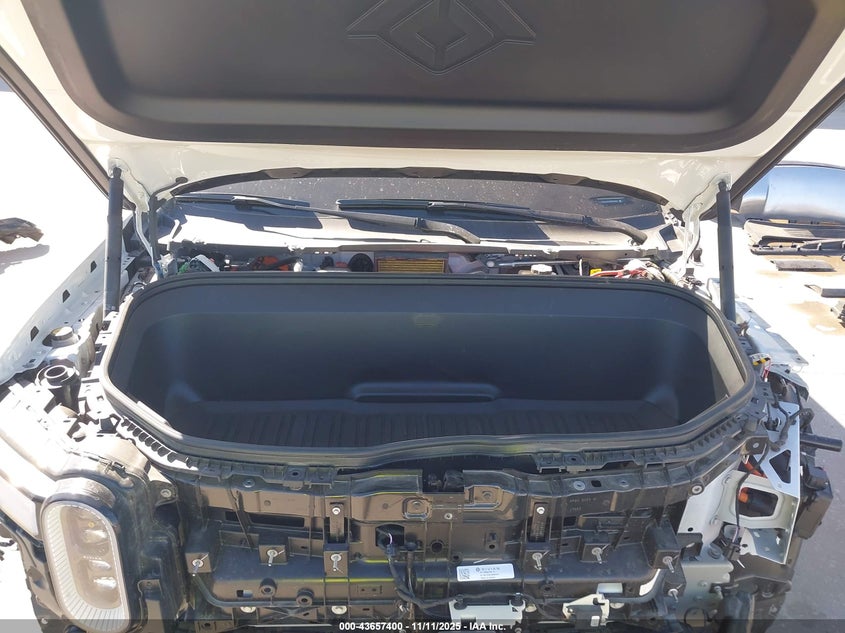 2024 Rivian R1S Adventure Quad Motor Large Pack VIN: 7PDSGABA0RN038658 Lot: 43657400