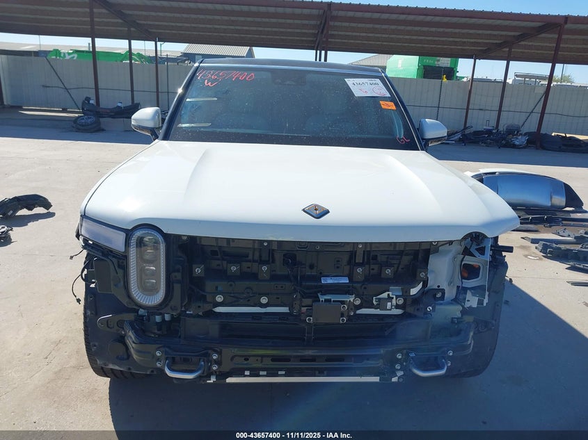 2024 Rivian R1S Adventure Quad Motor Large Pack VIN: 7PDSGABA0RN038658 Lot: 43657400