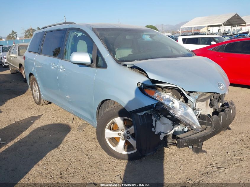 TOYOTA SIENNA LE 8 PASSENGER
