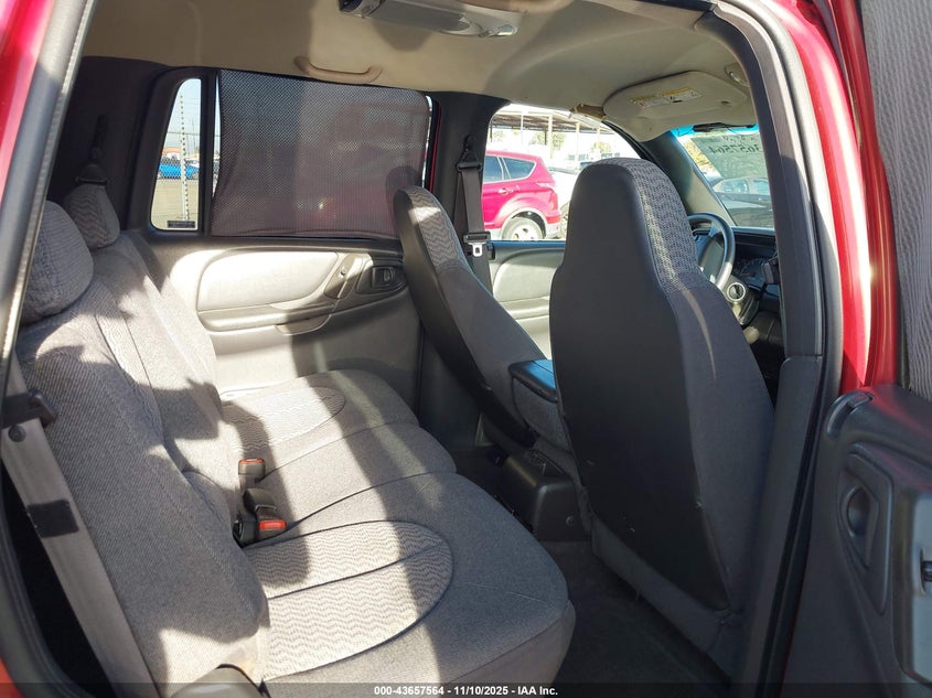 2000 Dodge Durango VIN: 1B4HR28Y5YF139836 Lot: 43657564