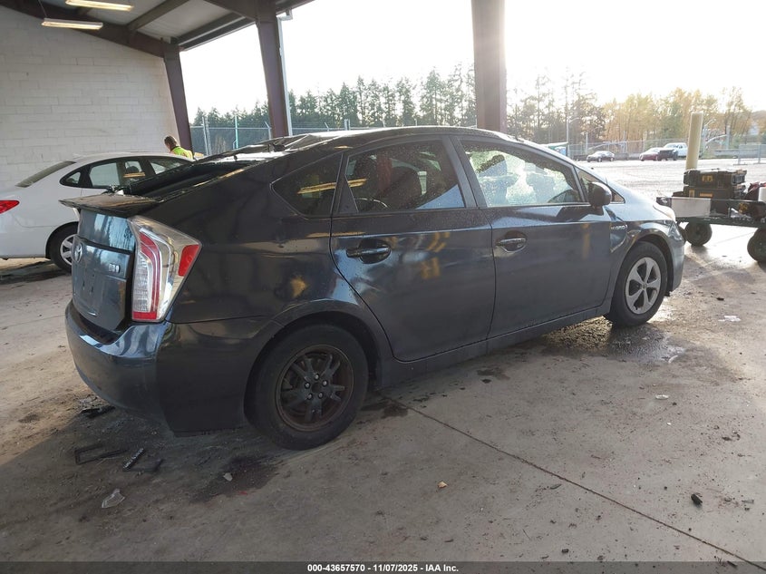 2013 Toyota Prius Two VIN: JTDKN3DU9D1729221 Lot: 43657570