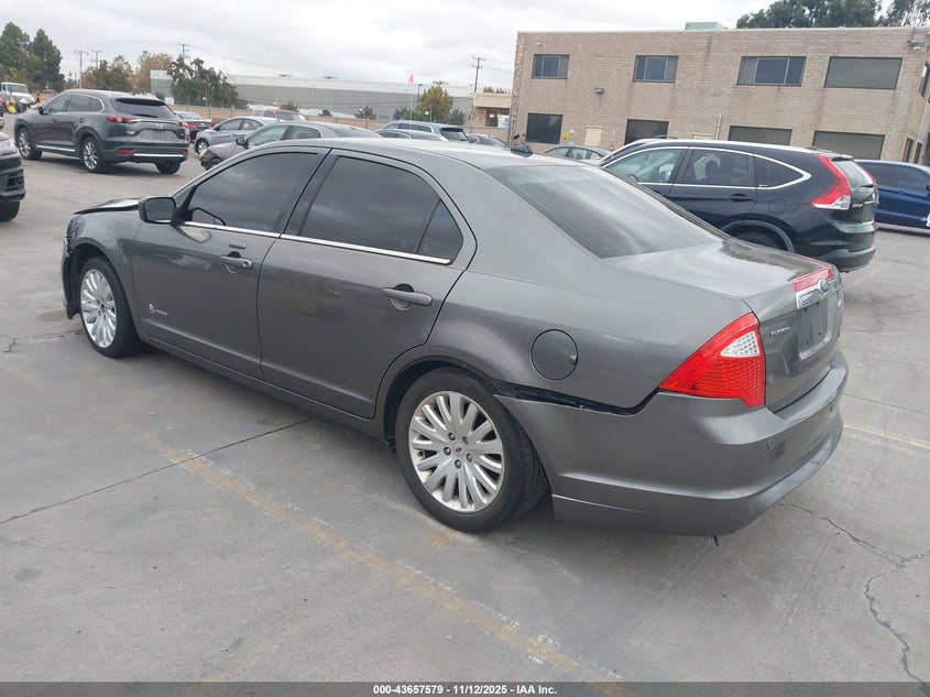 3FADP0L39CR181824 2012 FORD FUSION photo no. 3