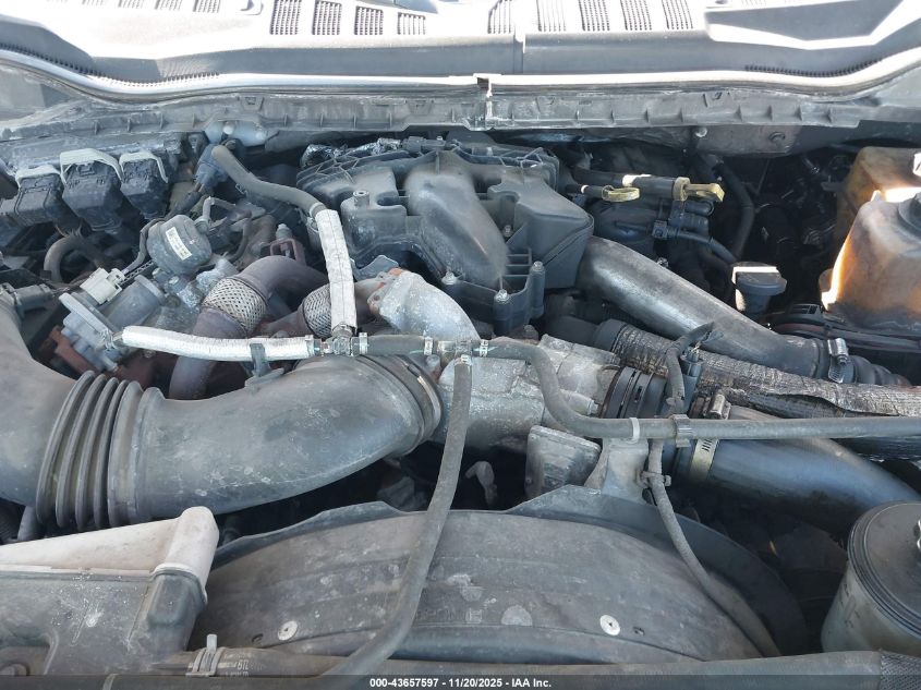 2017 Ford F-350 Chassis Xl VIN: 1FD8W3HT5HED52115 Lot: 43657597