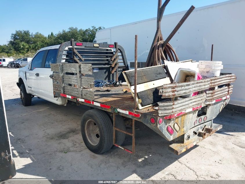 2017 Ford F-350 Chassis Xl VIN: 1FD8W3HT5HED52115 Lot: 43657597