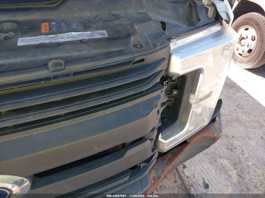 2017 Ford F-350 Chassis Xl VIN: 1FD8W3HT5HED52115 Lot: 43657597