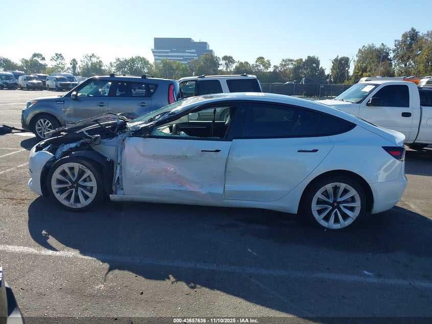 2022 Tesla Model 3 Rear-Wheel Drive VIN: 5YJ3E1EAXNF191151 Lot: 43657636